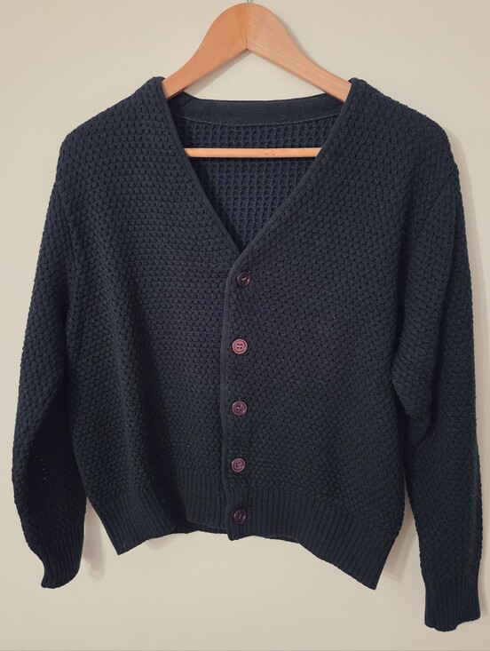 Source Unknown Sweaters - VINTAGE Dark Green Textured V-Neck Cardigan Sweater